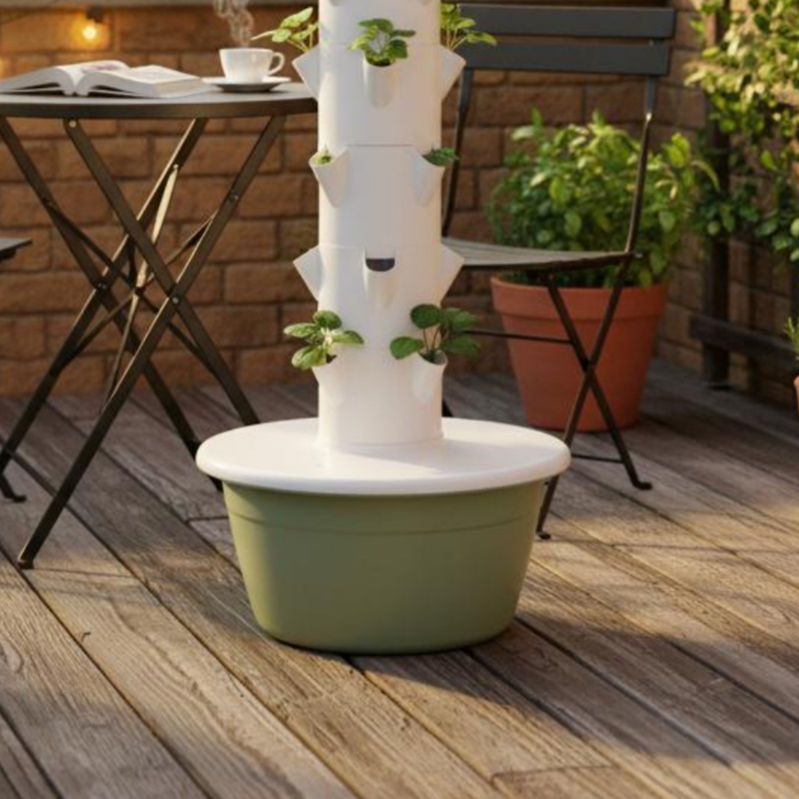 نظام زراعة عمودي هيدروبوني لتو - مراجعة Smart Garden Vertical Planter وسعره